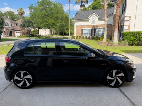 Used 2018 Volkswagen GTI SE FWD image 5