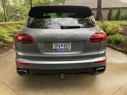Used 2015 Porsche Cayenne Diesel AWD/4WD image 10