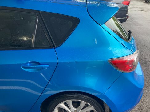 Used 2011 MAZDA MAZDA3 s Sport FWD image 2