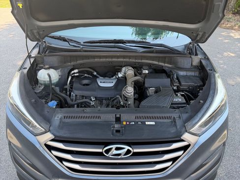 Used 2017 Hyundai Tucson Sport FWD image 12