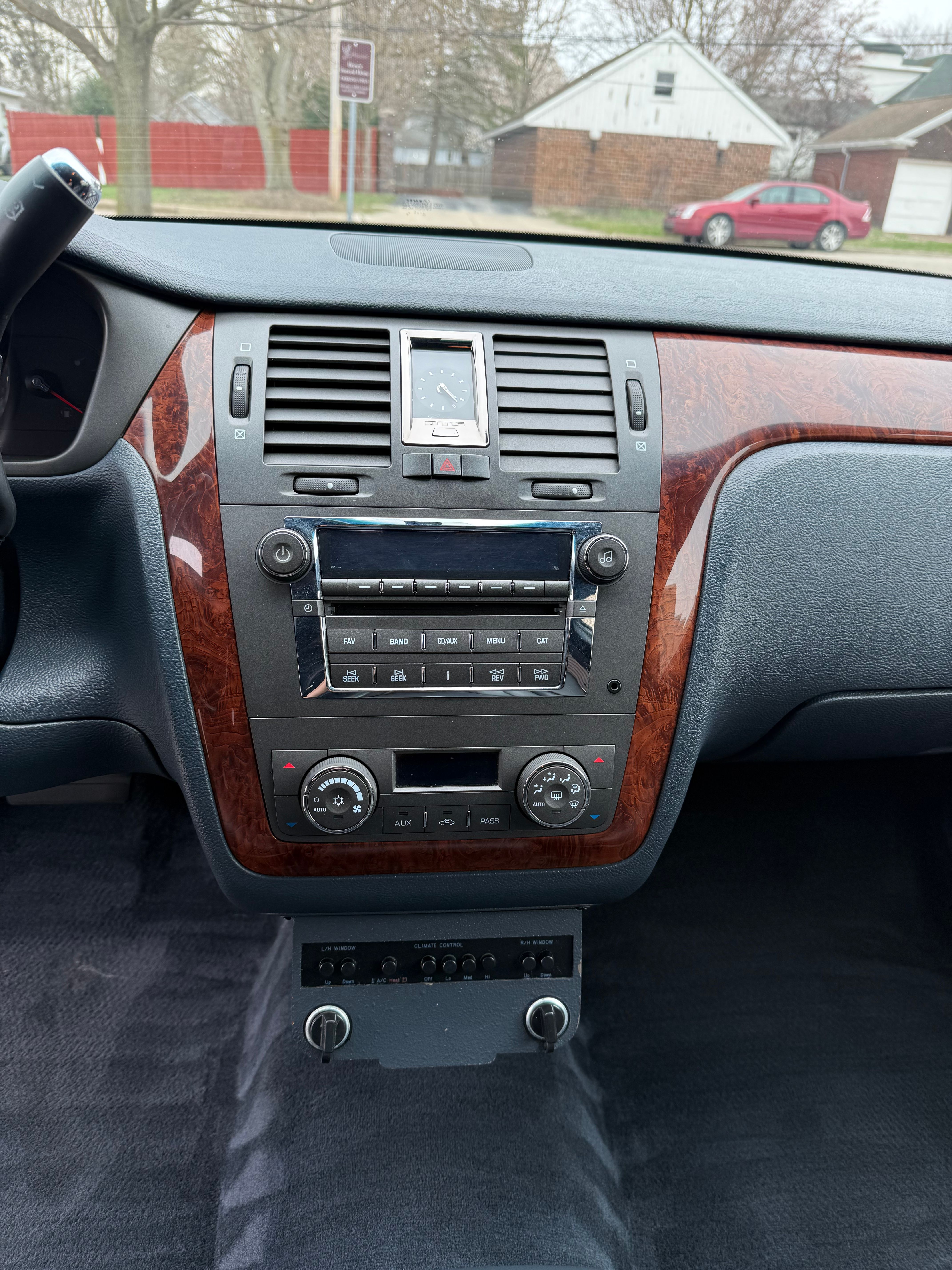 Used 2008 Cadillac DTS Limousine FWD image 10
