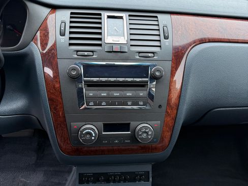 Used 2008 Cadillac DTS Limousine image 10