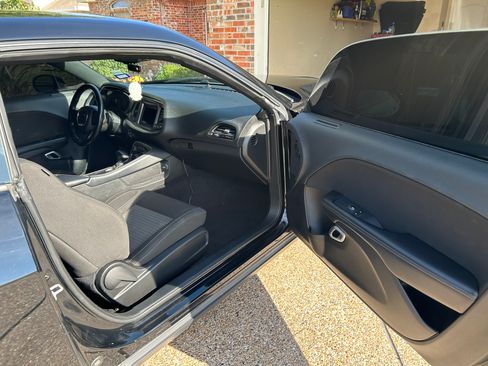 Used 2021 Dodge Challenger SXT w/ Blacktop Package image 12