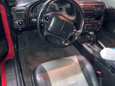 Used 2002 Chevrolet Camaro Z28 w/ SS Performance/Appearance Pkg image 13