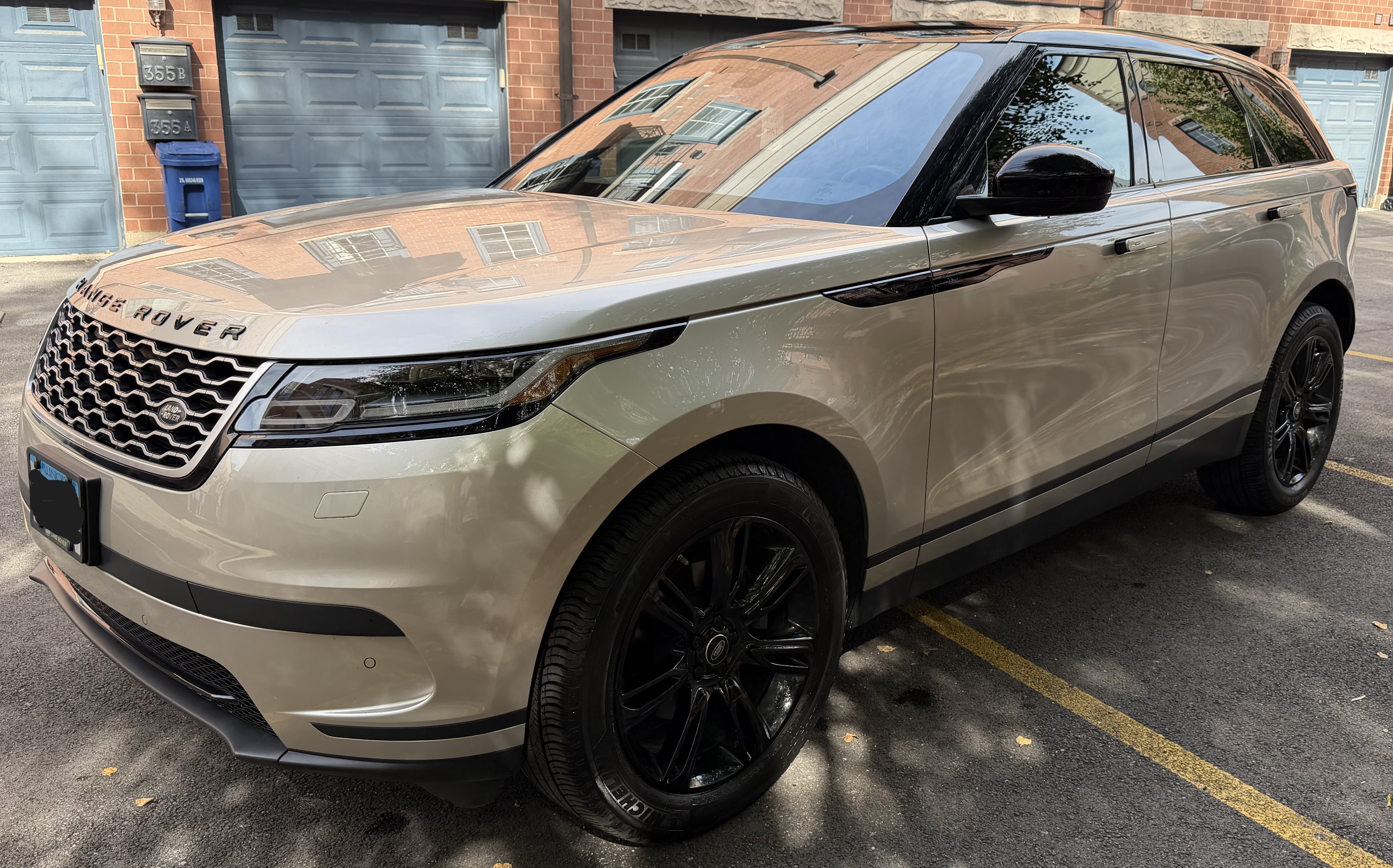 Used 2020 Land Rover Range Rover Velar S AWD/4WD image 2