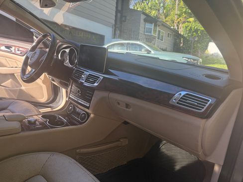 Used 2015 Mercedes-Benz CLS 400 image 13