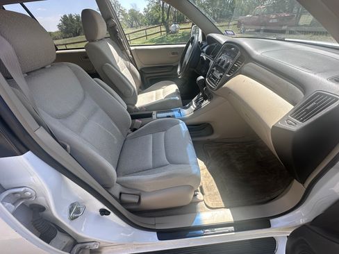 Used 2003 Toyota Highlander Limited image 10