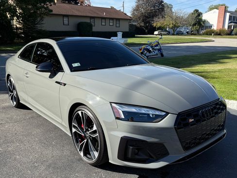 Used 2022 Audi S5 Premium Plus image 1