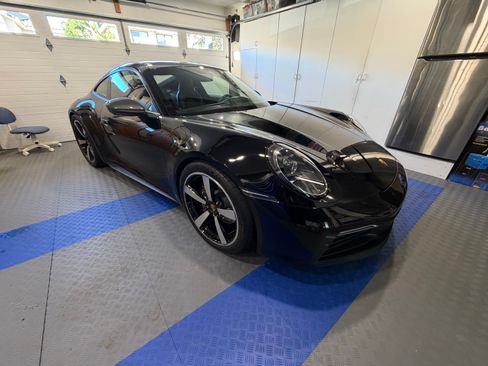 Used 2023 Porsche 911 Carrera T image 1