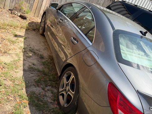 Used 2014 Mercedes-Benz CLA 250 image 2