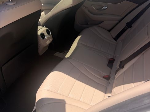 Used 2019 Mercedes-Benz C 300 Sedan image 9