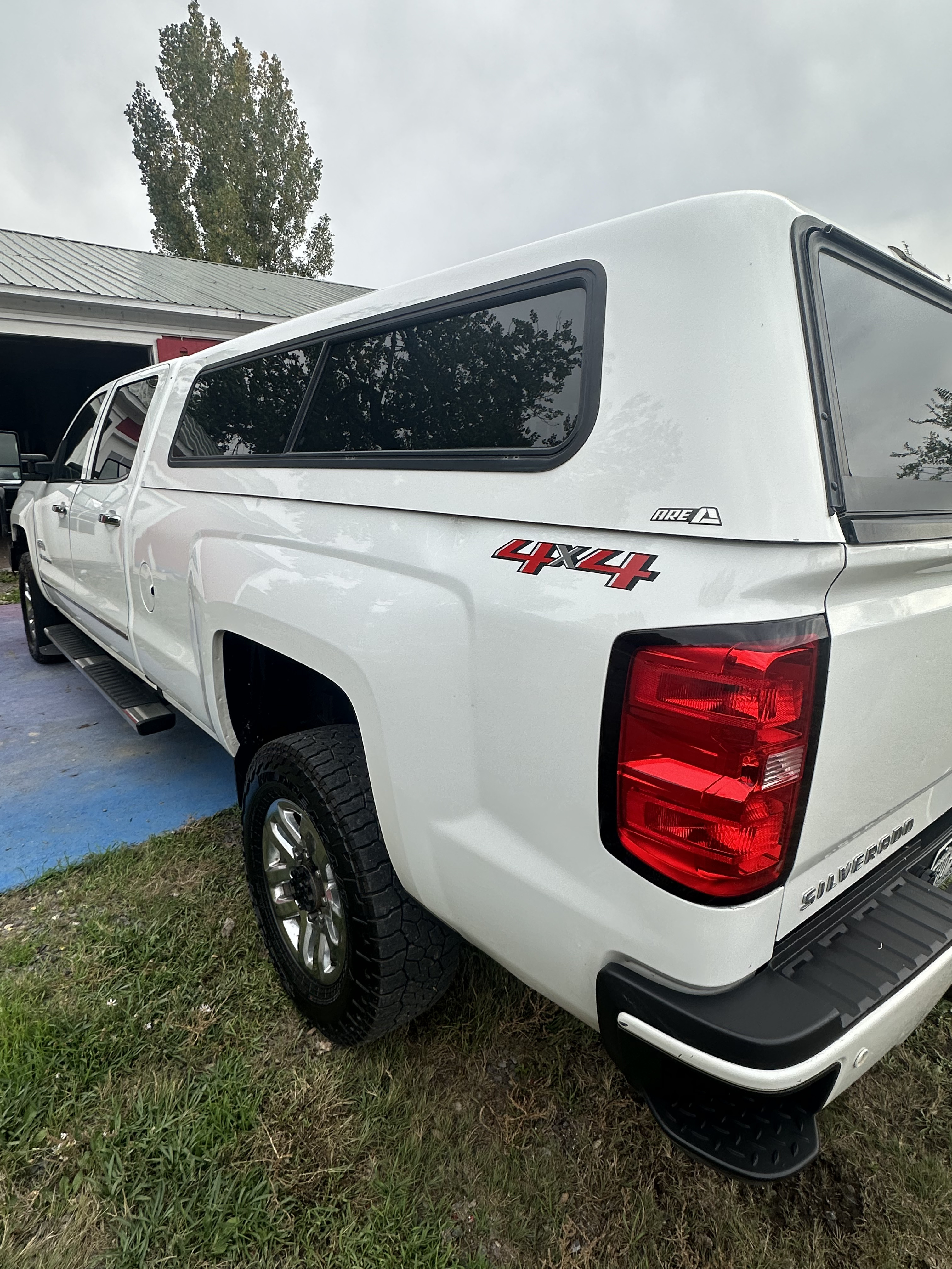 Used 2018 Chevrolet Silverado 3500 High Country w/ Duramax Plus Package AWD/4WD image 19