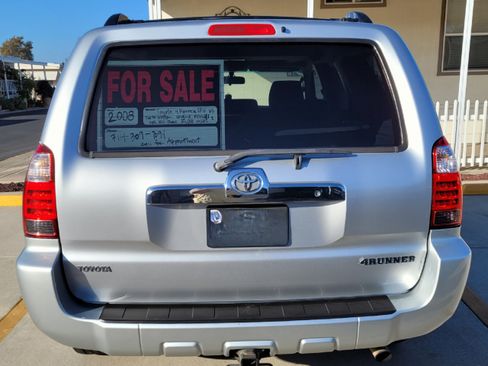 Used 2008 Toyota 4Runner Sport image 2