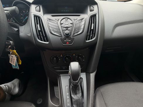 Used 2013 Ford Focus S FWD image 12