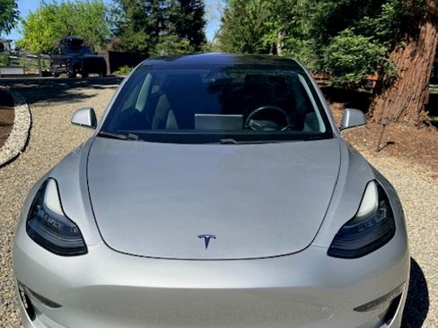 Used 2018 Tesla Model 3 Long Range image 6