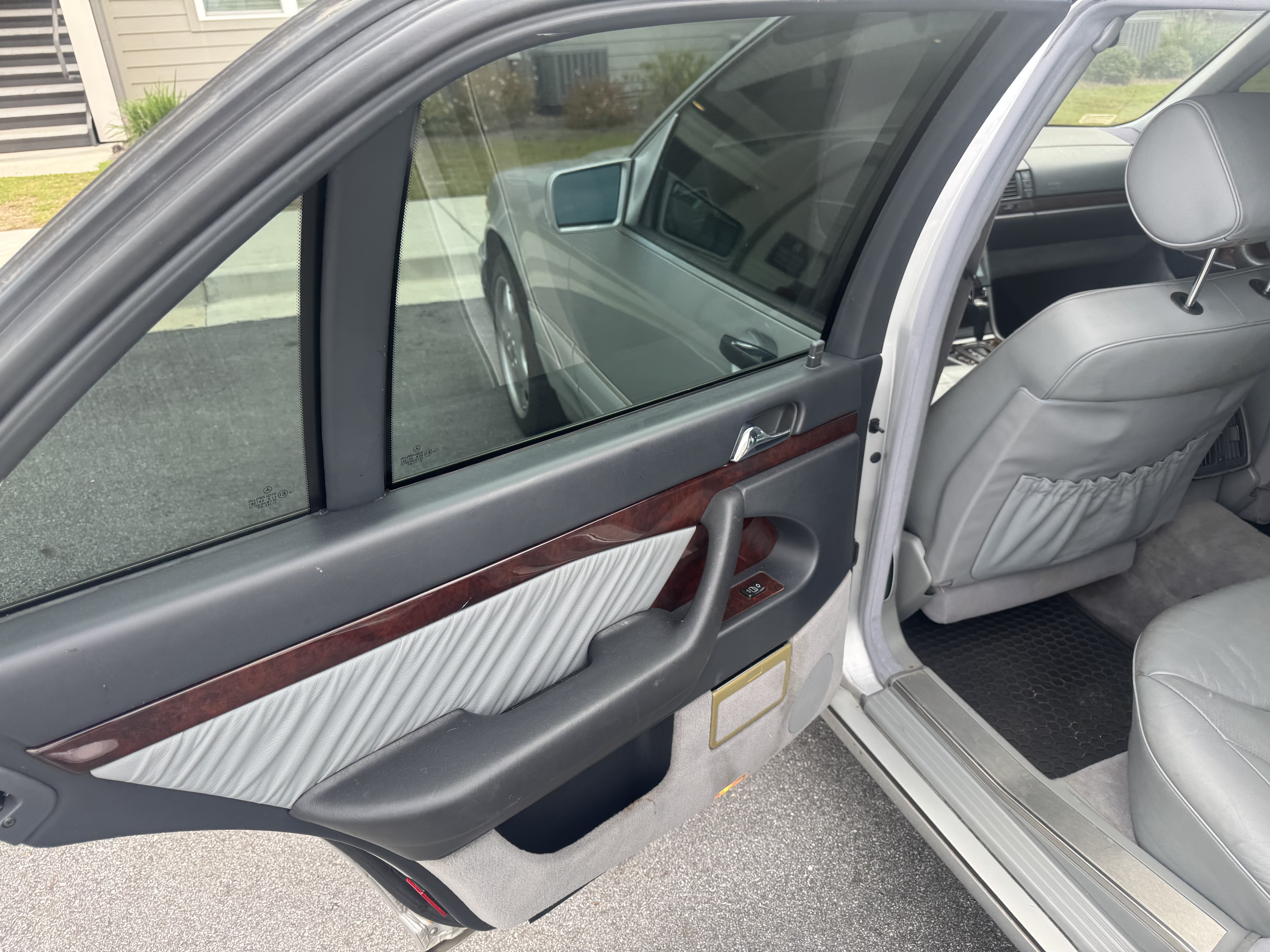 Used 1999 Mercedes-Benz S 420 image 17