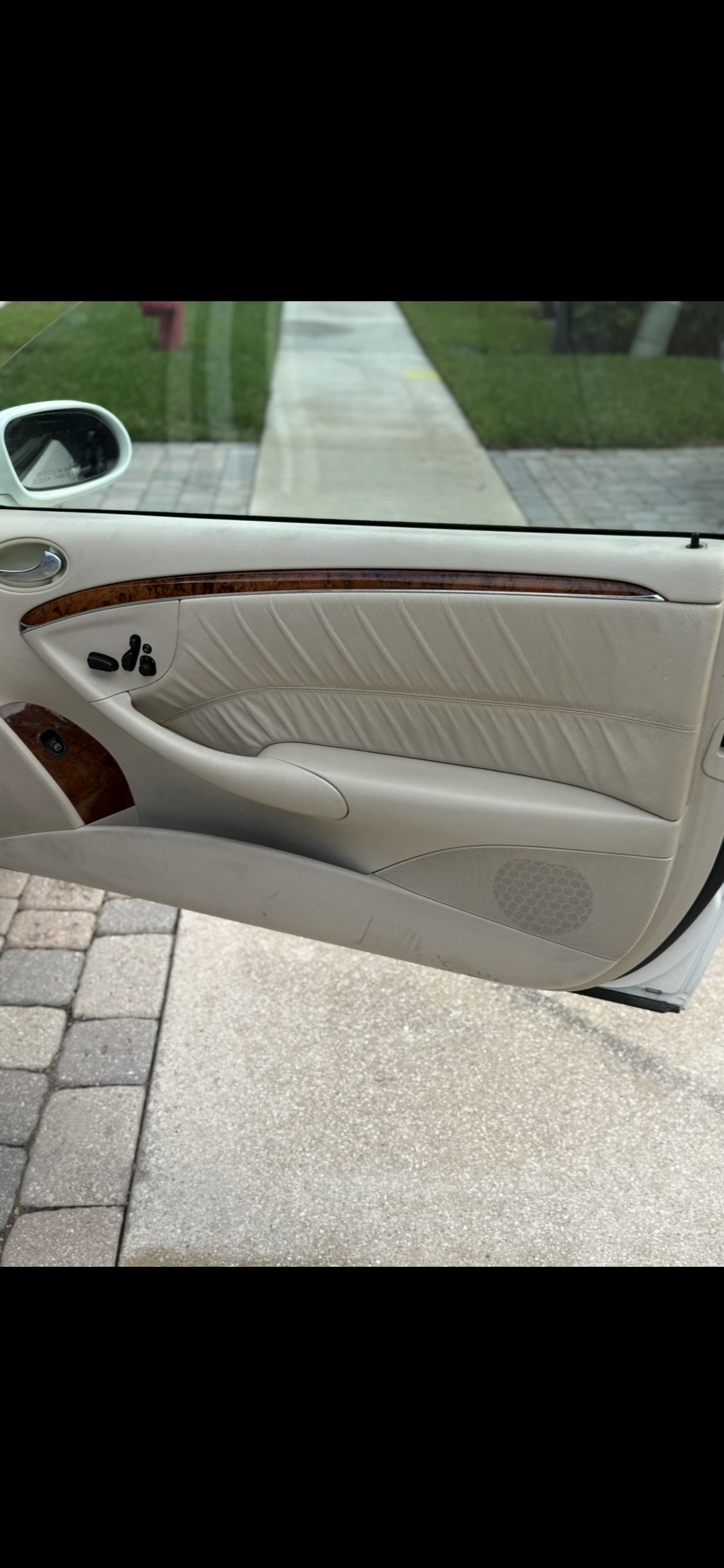 Used 2006 Mercedes-Benz CLK 500 Cabriolet w/ Premium Pkg image 16