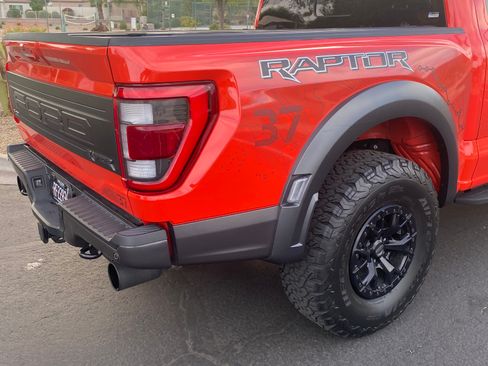 Used 2023 Ford F150 Raptor w/ Raptor 37 Performance Package AWD/4WD image 5