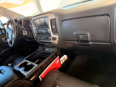 Used 2016 GMC Sierra 2500 Denali w/ Suspension Package, Off-Road image 20