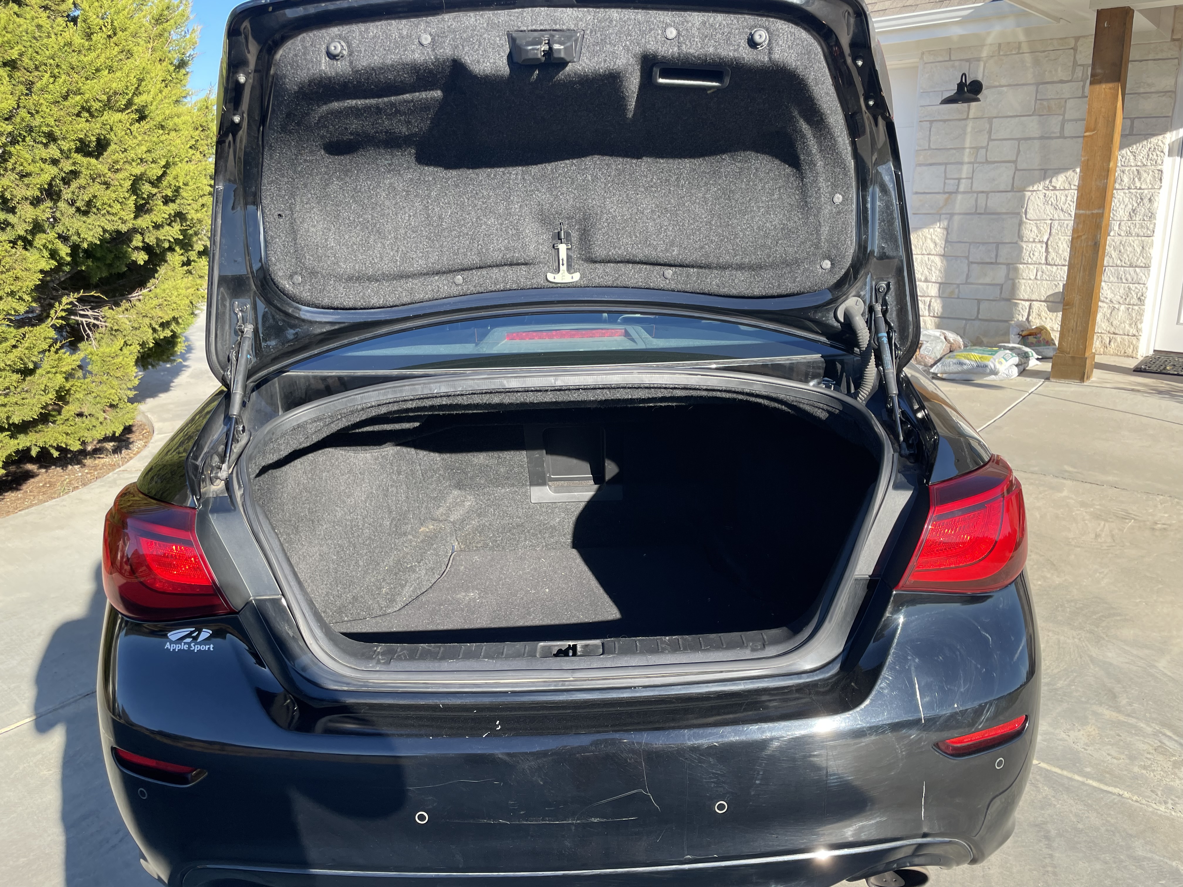 Used 2015 INFINITI Q70 3.7 RWD image 18