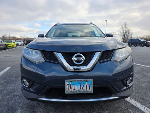 Used 2016 Nissan Rogue SL w/ SL Premium Package image 2
