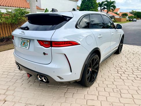 Used 2020 Jaguar F-PACE SVR AWD/4WD image 11