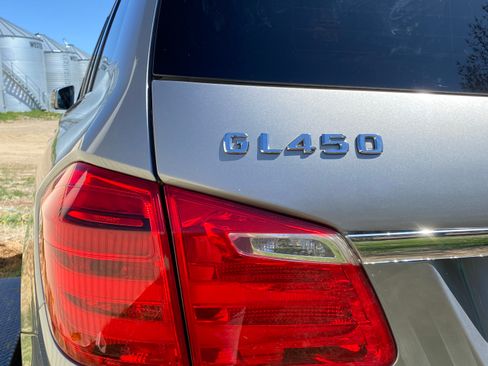 Used 2014 Mercedes-Benz GL 450 4MATIC w/ Lane Tracking Package image 9