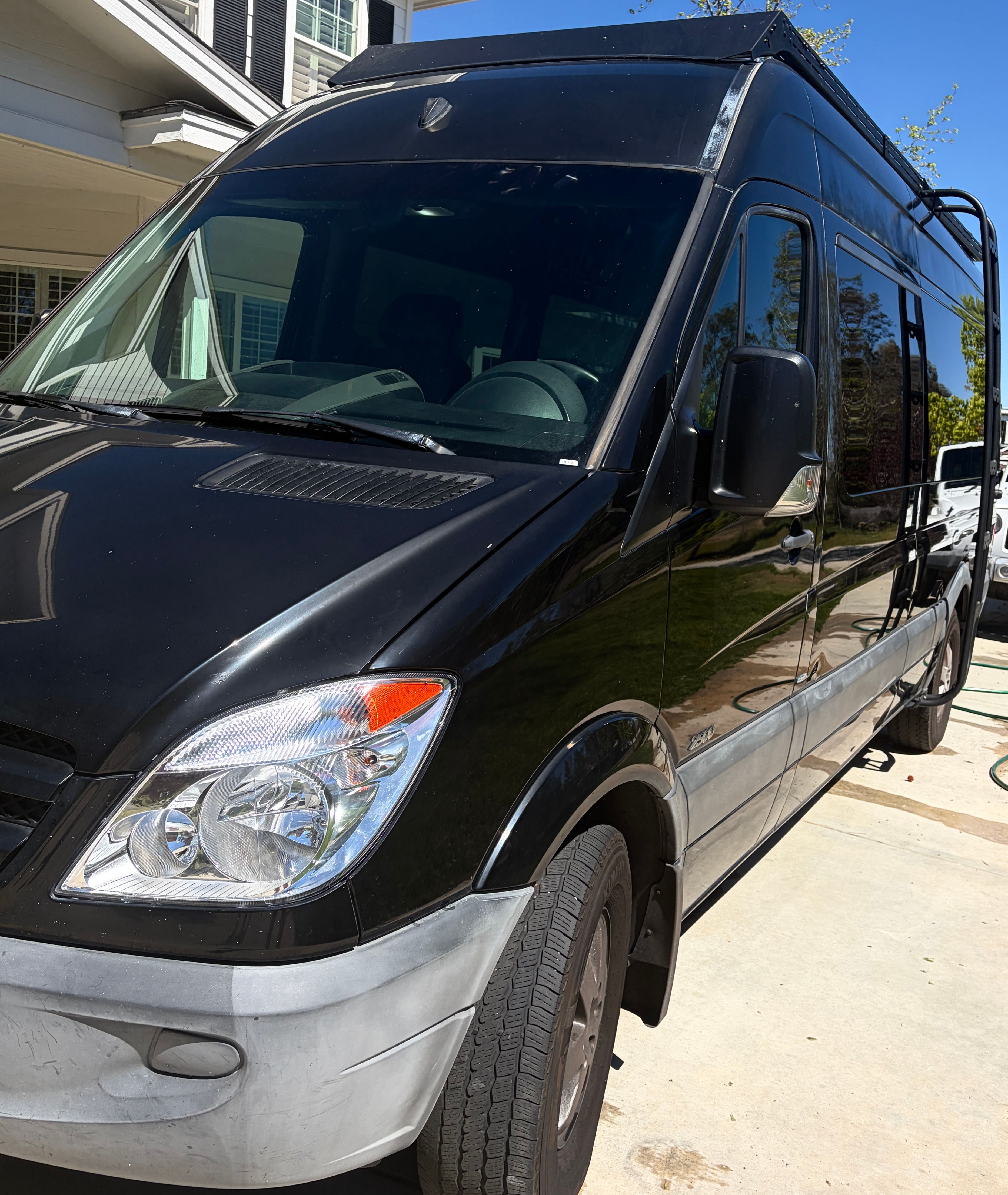 Used 2012 Mercedes-Benz Sprinter 2500 image 1