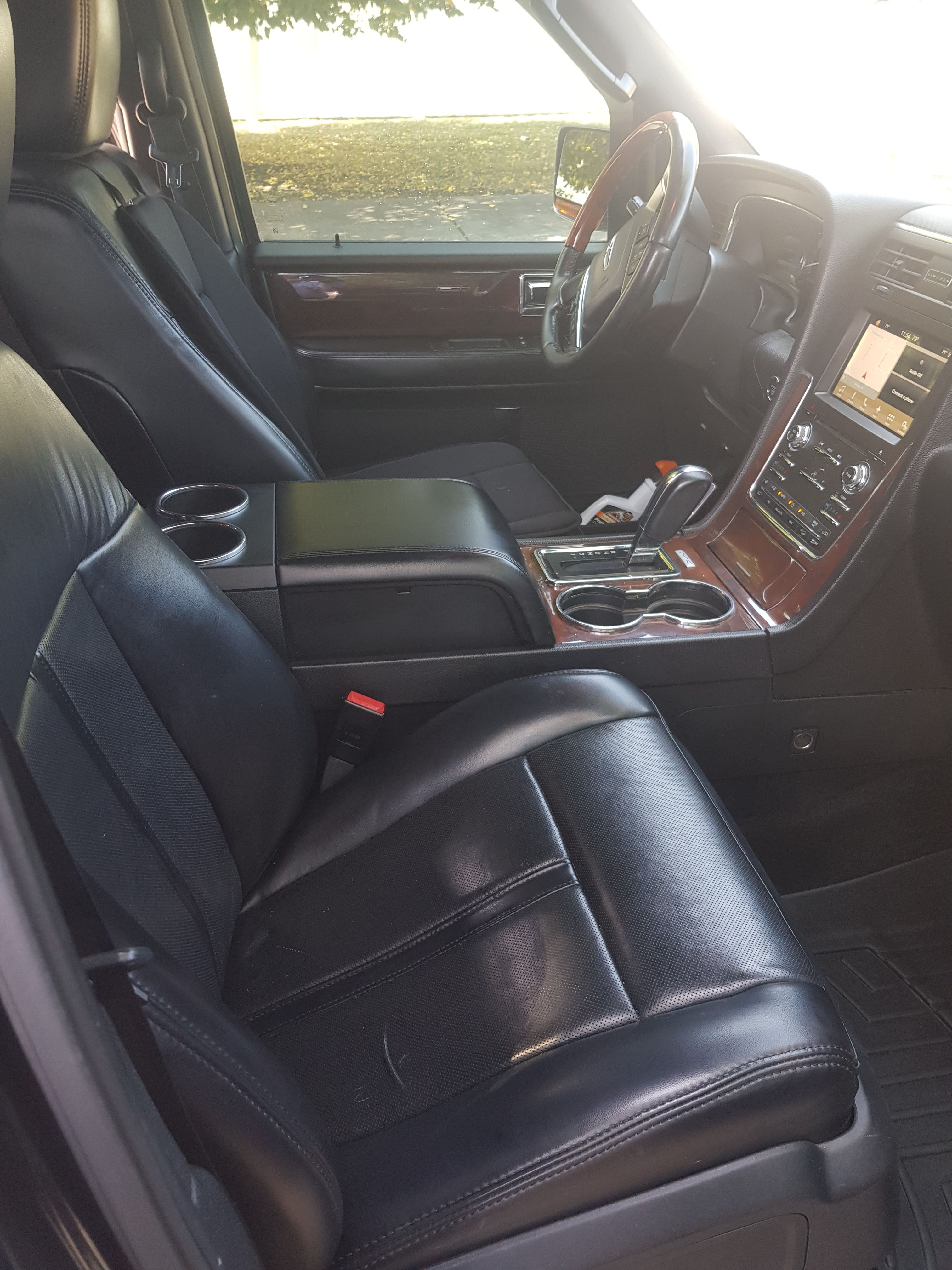 Used 2017 Lincoln Navigator L Select AWD/4WD image 9