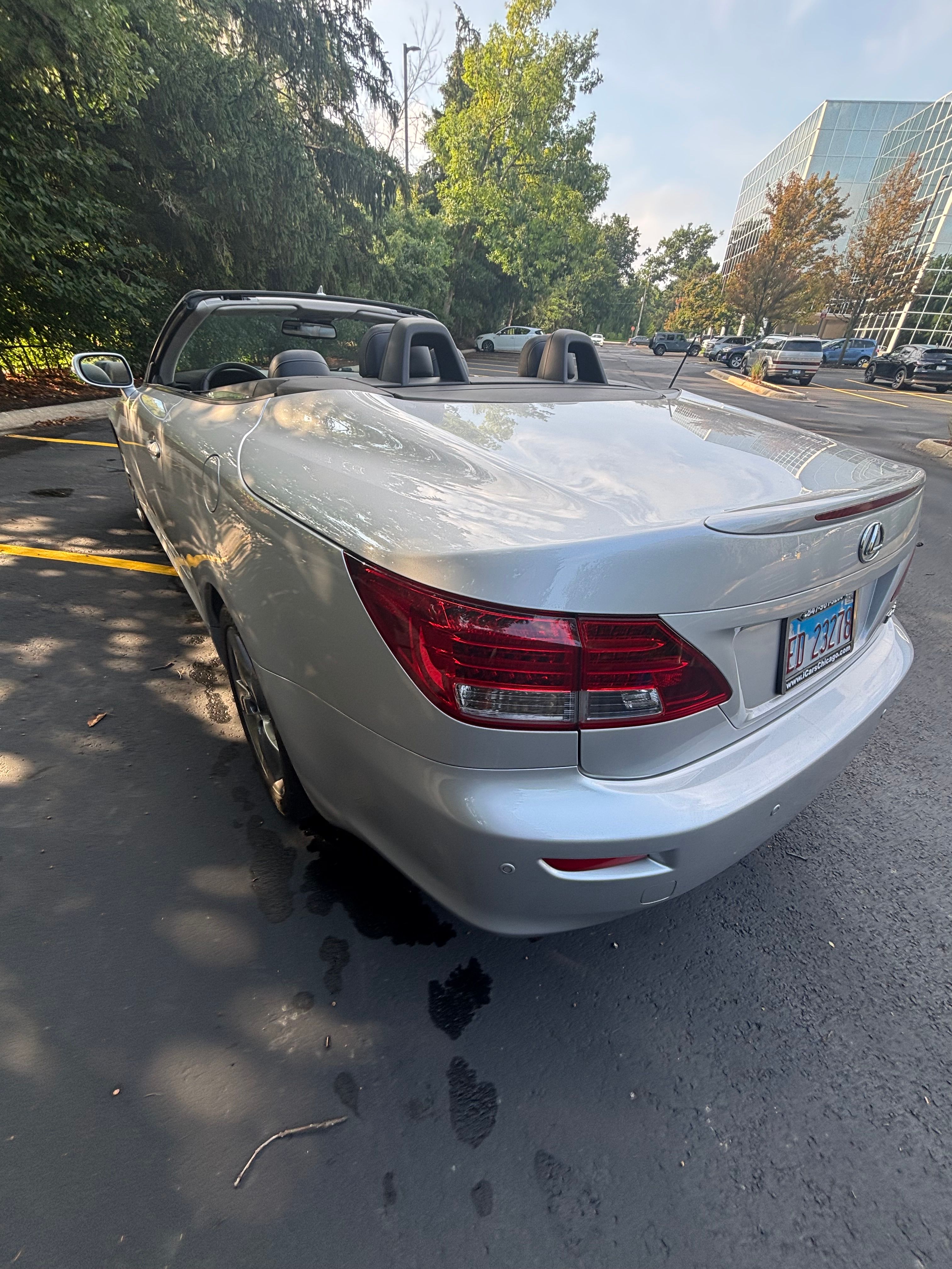 Used 2011 Lexus IS 250C w/ Luxury Pkg RWD image 6