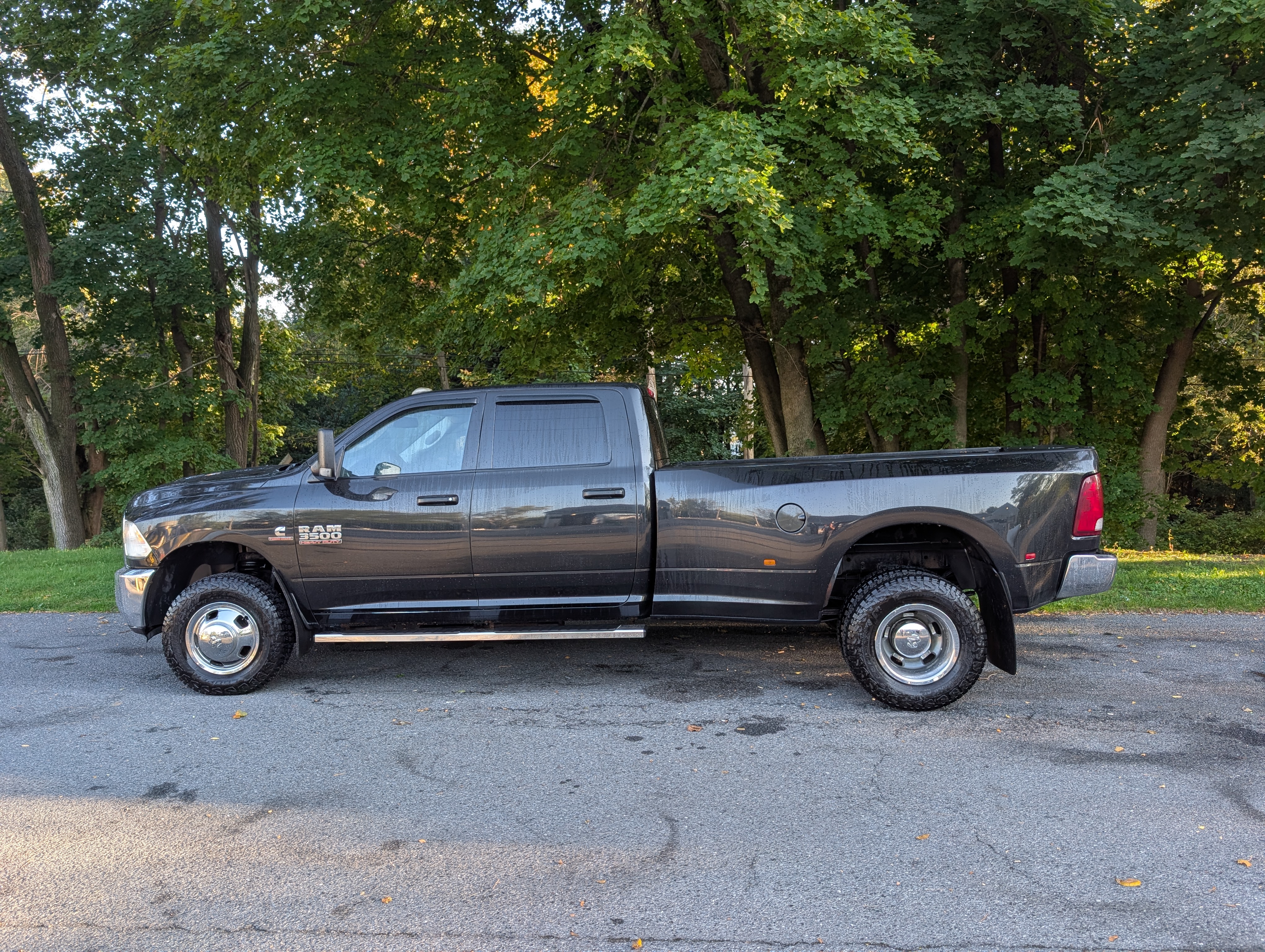 Used 2016 RAM 3500 Tradesman w/ Chrome Appearance Group AWD/4WD image 11