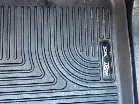 Used 2018 Toyota RAV4 XLE w/ Plus Extra Value Package image 20