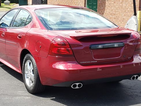 Used 2004 Pontiac Grand Prix GT w/ Drivers Package image 4