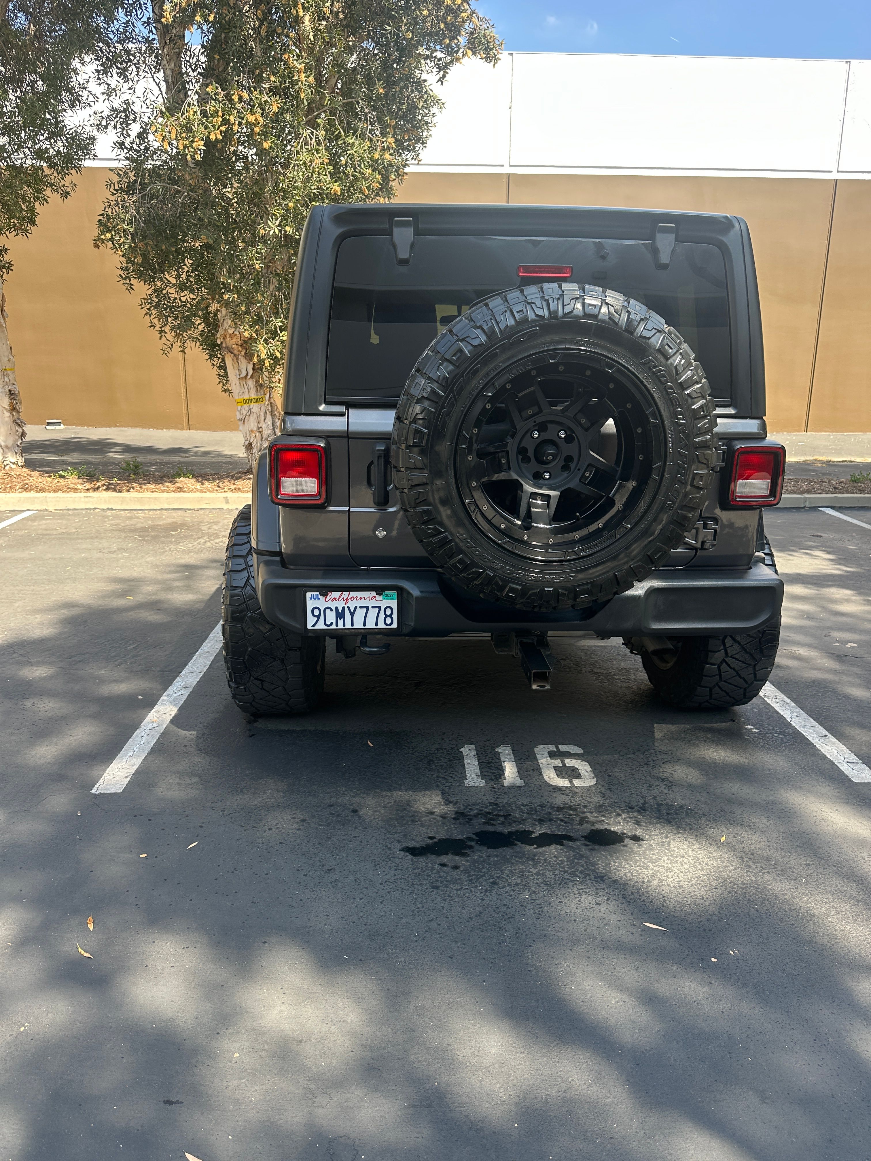 Used 2018 Jeep Wrangler Unlimited Sport S AWD/4WD image 23