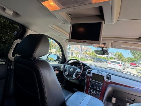 Used 2008 Cadillac Escalade AWD image 15