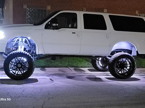 Used 2000 Ford Excursion Limited image 8