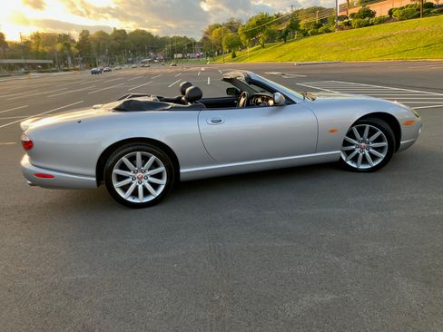 Used 2005 Jaguar XK8 Convertible RWD image 8