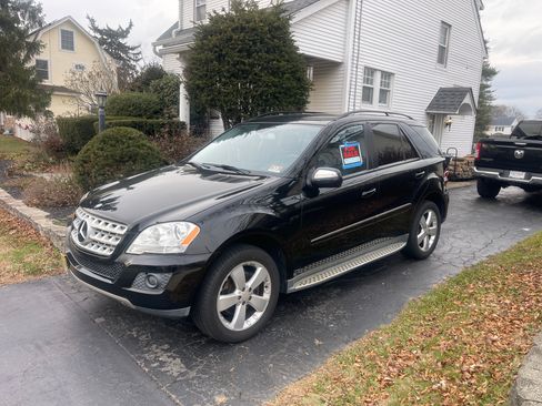 Used 2009 Mercedes-Benz ML 350 4MATIC image 1