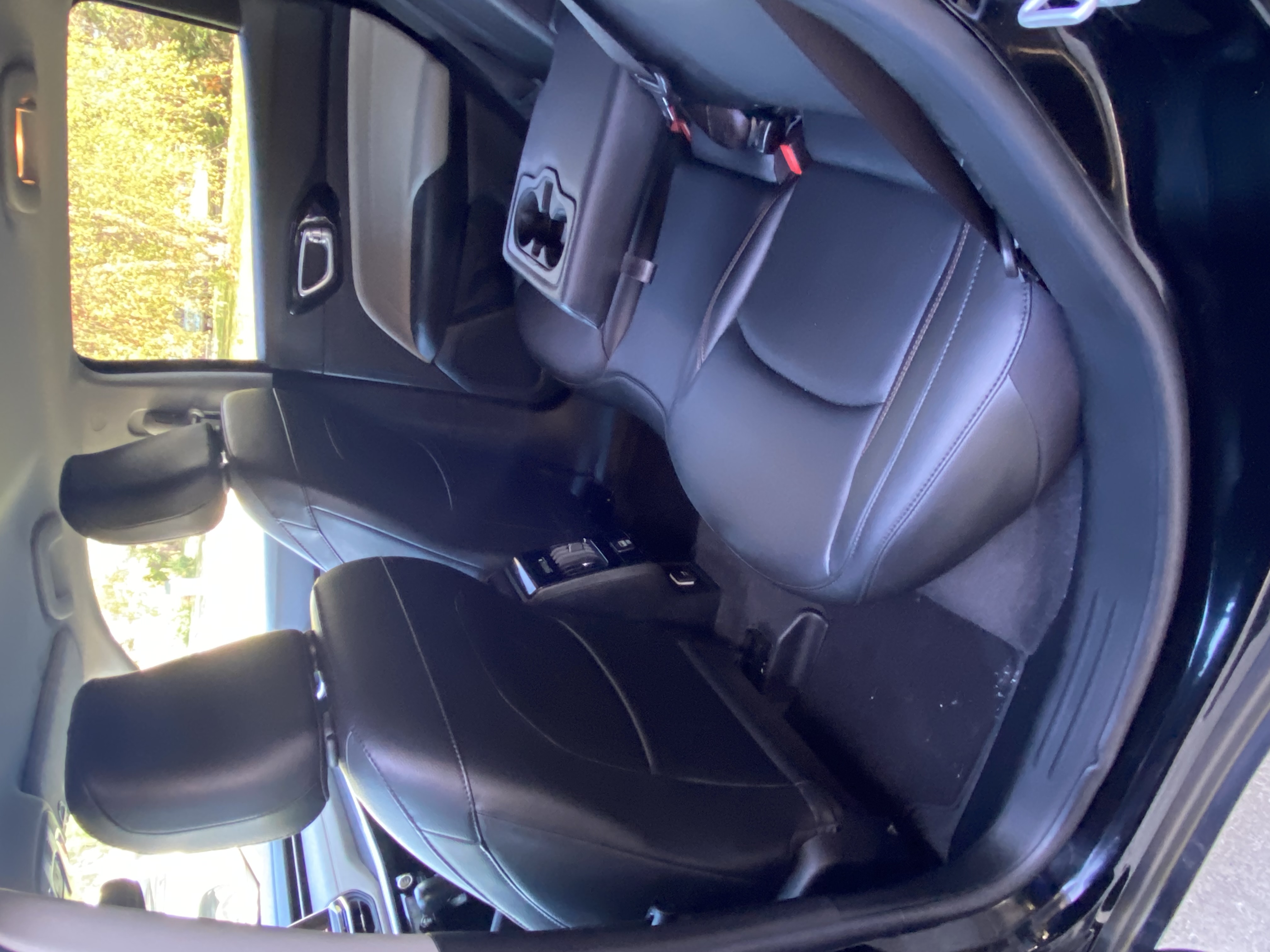 Used 2022 Jeep Compass Limited AWD/4WD image 13