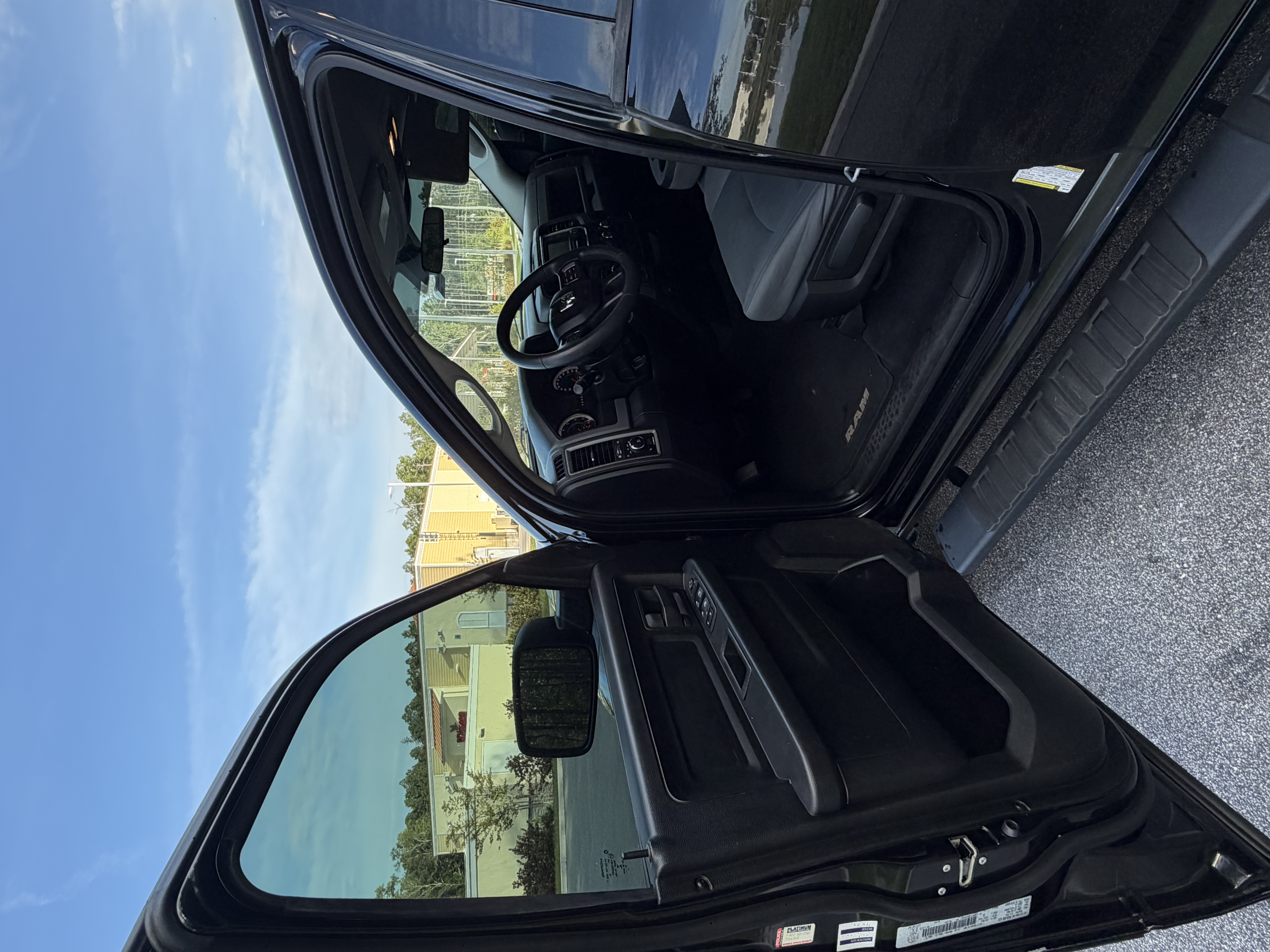 Used 2019 RAM 1500 ST w/ SXT Plus Group AWD/4WD image 13