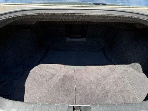 Used 2013 INFINITI M56 image 18