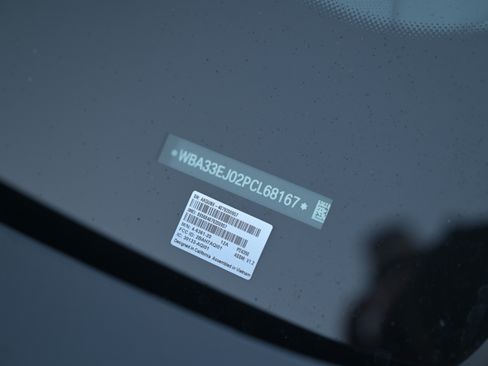 Used 2023 BMW 760i xDrive w/ Executive Package image 20