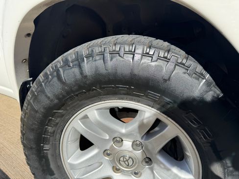 Used 2004 Toyota Tundra Limited image 6