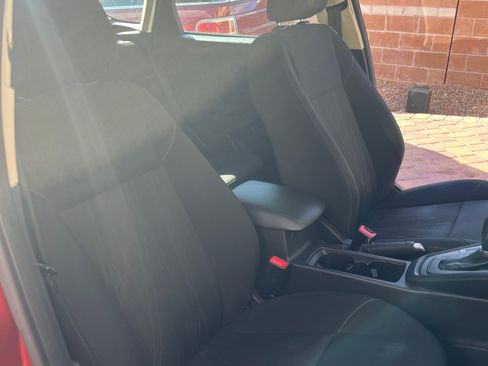 Used 2018 Ford Focus SE image 15