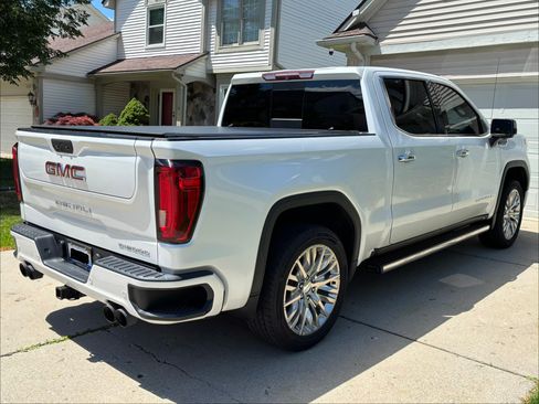 Used 2019 GMC Sierra 1500 Denali w/ Denali Ultimate Package AWD/4WD image 13