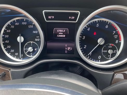 Used 2015 Mercedes-Benz ML 350 4MATIC image 5