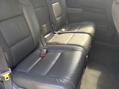 Used 2012 Honda Odyssey Touring image 10