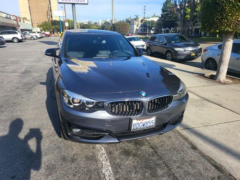 Used 2018 BMW 330i Gran Turismo xDrive image 5