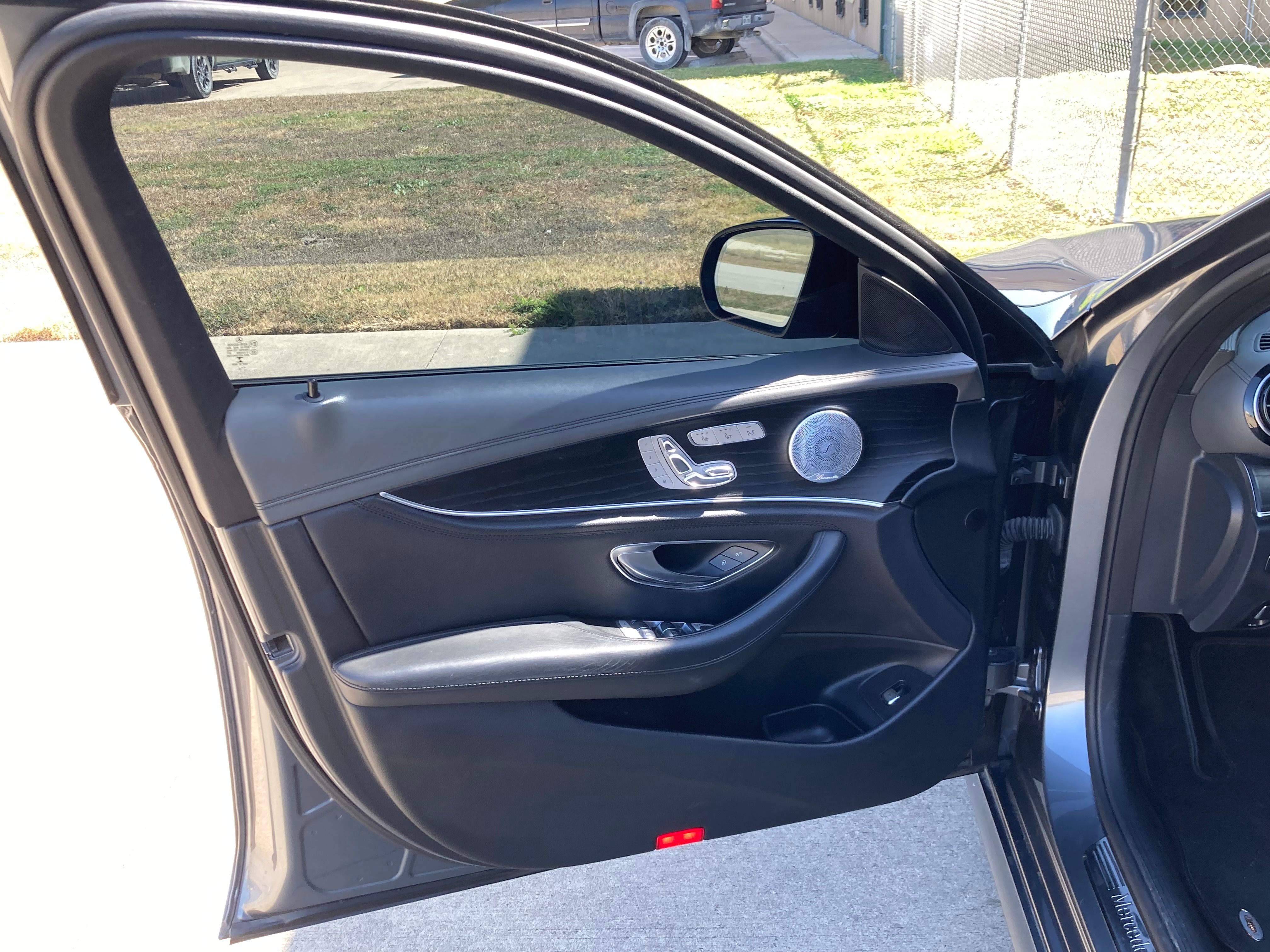Used 2020 Mercedes-Benz E 350 Sedan image 14
