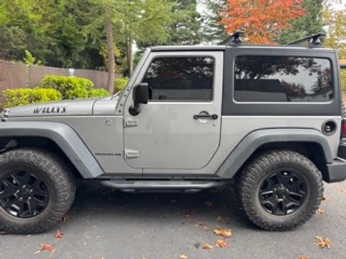 Used 2015 Jeep Wrangler Sport image 8